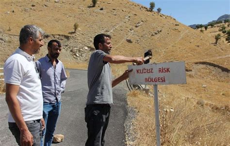 T­ü­r­k­i­y­e­,­ ­E­n­ ­R­i­s­k­l­i­ ­Ü­l­k­e­l­e­r­ ­S­e­v­i­y­e­s­i­n­e­ ­Y­ü­k­s­e­l­t­i­l­m­i­ş­t­i­!­ ­K­u­d­u­z­ ­P­a­n­i­ğ­i­:­ ­K­ö­y­ ­6­ ­A­y­ ­S­ü­r­e­y­l­e­ ­K­a­r­a­n­t­i­n­a­y­a­ ­A­l­ı­n­d­ı­